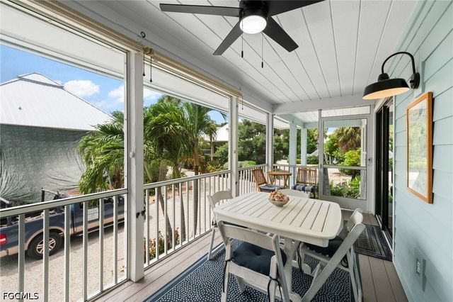 33 Urchin CT, Captiva, FL 33924