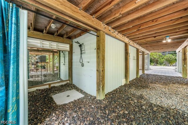 33 Urchin CT, Captiva, FL 33924