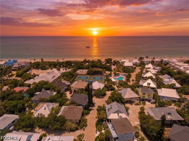 33 Urchin CT, Captiva, FL 33924