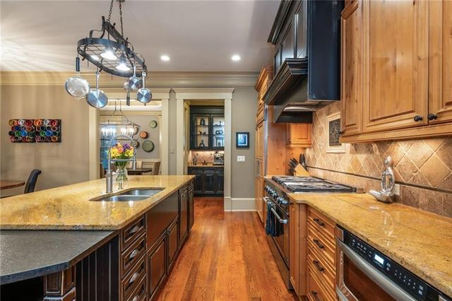 1098 Wimberly NE Road, Atlanta, GA 30319