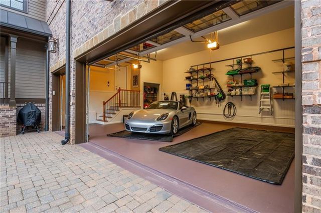 1098 Wimberly NE Road, Atlanta, GA 30319