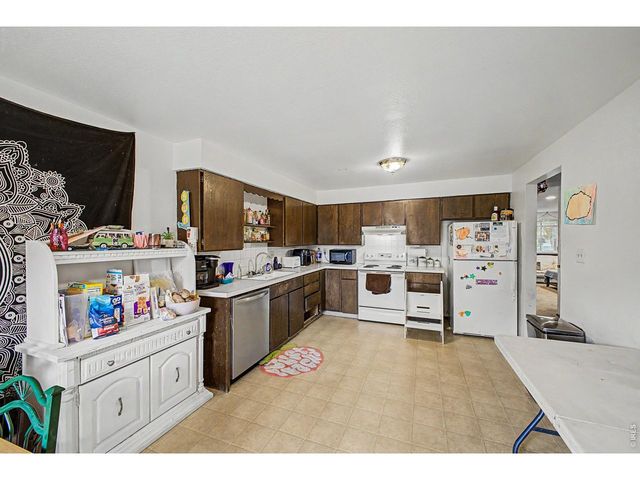 938 Kelly Pl, Longmont, CO 80501