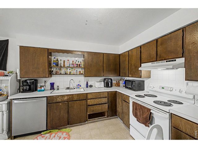 938 Kelly Pl, Longmont, CO 80501