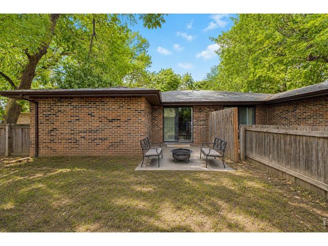 938 Kelly Pl, Longmont, CO 80501
