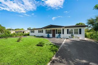 3999 Guava DR, Naples, FL 34104