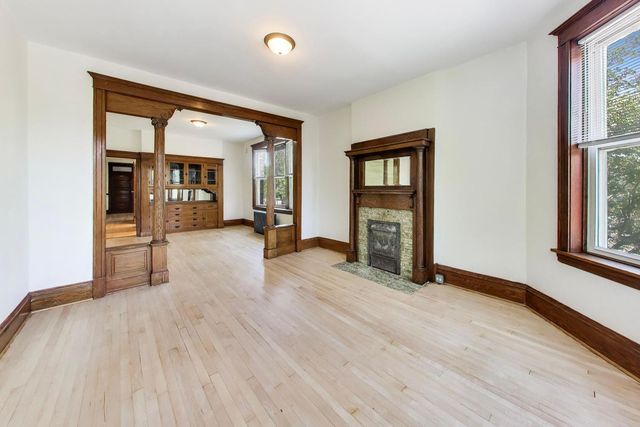 858 N Wolcott Avenue 2, Chicago, IL 60622