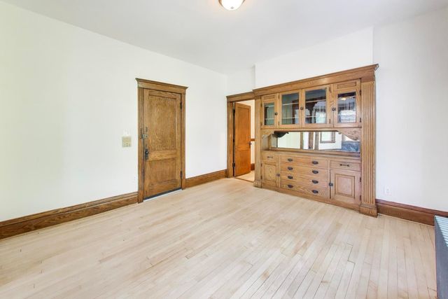 858 N Wolcott Avenue 2, Chicago, IL 60622