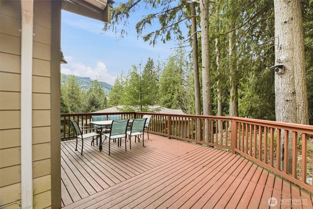 19 Horseshoe Circle, Bellingham, WA 98229