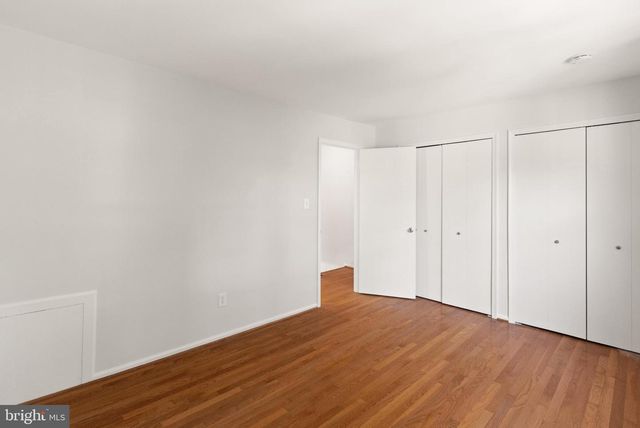 8636 DELLWAY LN, Vienna, VA 22180
