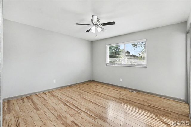2904 Advance Drive, Florissant, MO 63031