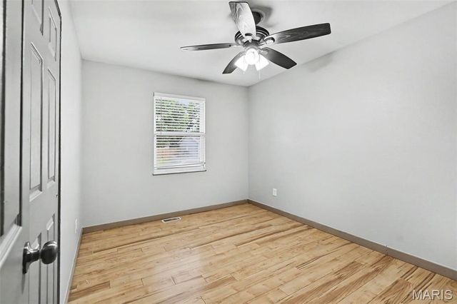 2904 Advance Drive, Florissant, MO 63031