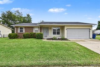 2904 Advance Drive, Florissant, MO 63031