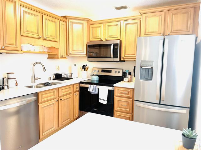 80 Crooked Tree Lane 106 Annual Or Seasonal, Vero Beach, FL 32962
