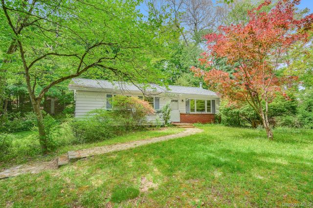 34 Julie Drive, Hopewell Junction, NY 12533
