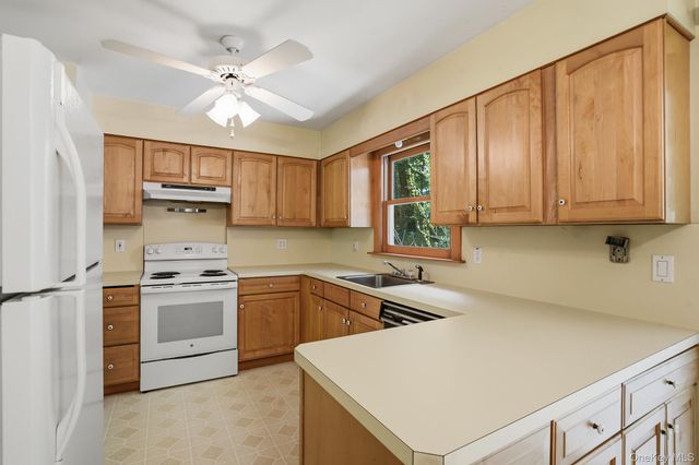 34 Julie Drive, Hopewell Junction, NY 12533