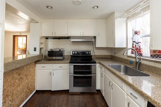 4801 BEACH BOULEVARD, Orlando, FL 32803