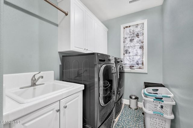 20511 Lantana Court, Porter Ranch, CA 91326