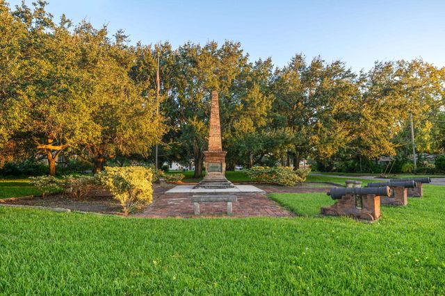 108 Oglethorpe Blvd, St Augustine, FL 32080