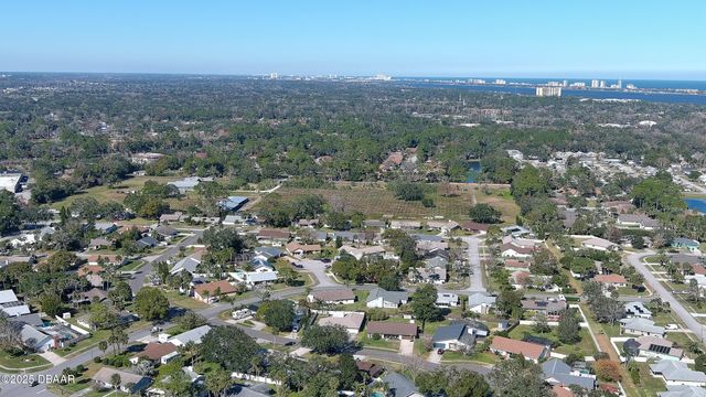 752 Tarry Town Trail, Port Orange, FL 32127