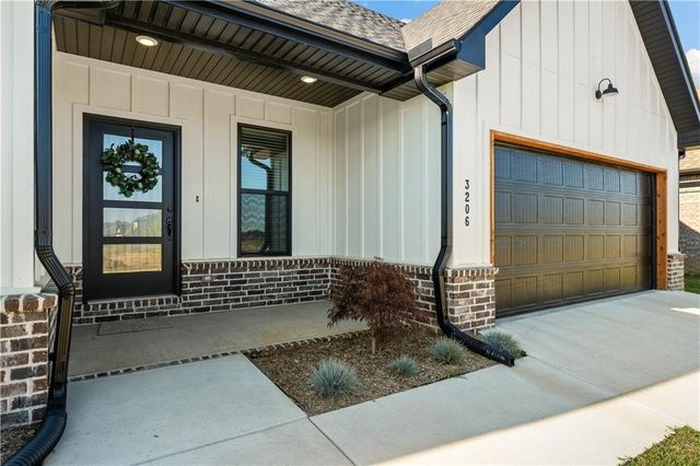 3206 SW Rosemont Avenue, Bentonville, AR 72713