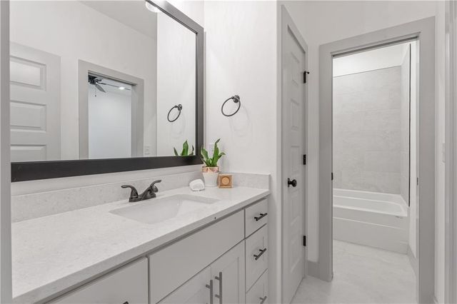 3206 SW Rosemont Avenue, Bentonville, AR 72713