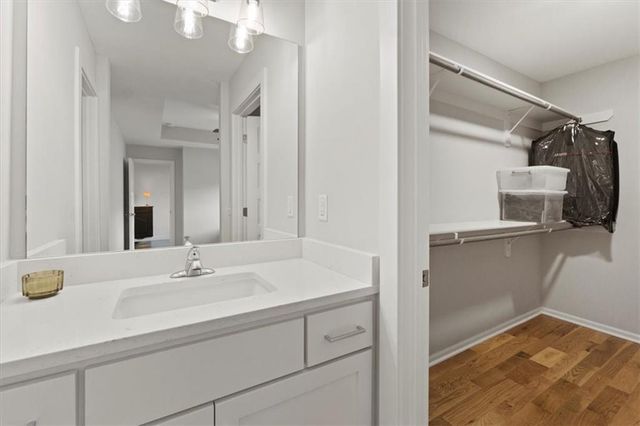 5746 N Revere Avenue, Kansas City, MO 64151