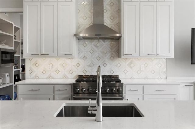 5746 N Revere Avenue, Kansas City, MO 64151