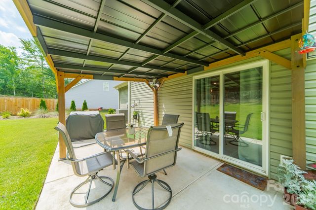 1977 Charles Avenue, Lancaster, SC 29720