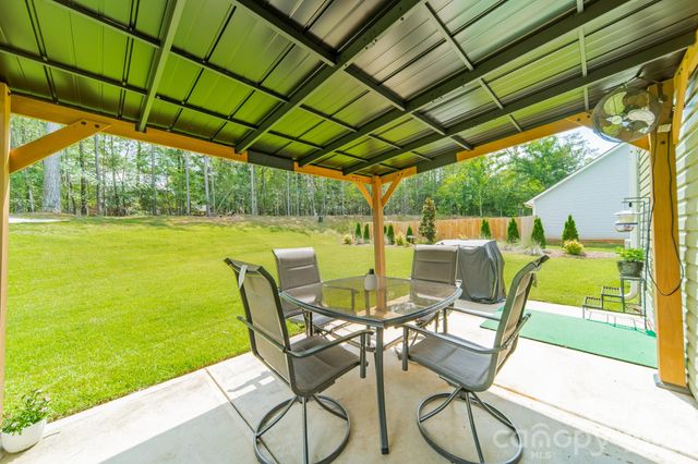 1977 Charles Avenue, Lancaster, SC 29720