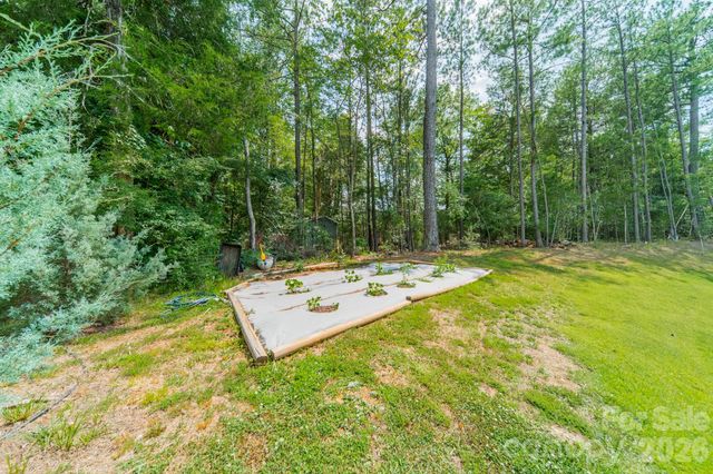 1977 Charles Avenue, Lancaster, SC 29720