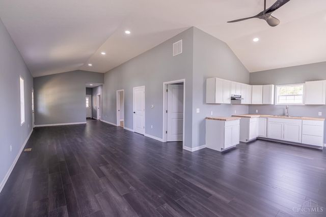182 Walnut Street, Peebles, OH 45660