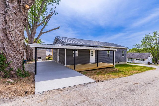182 Walnut Street, Peebles, OH 45660