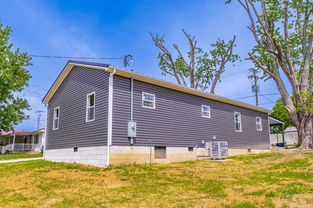 182 Walnut Street, Peebles, OH 45660