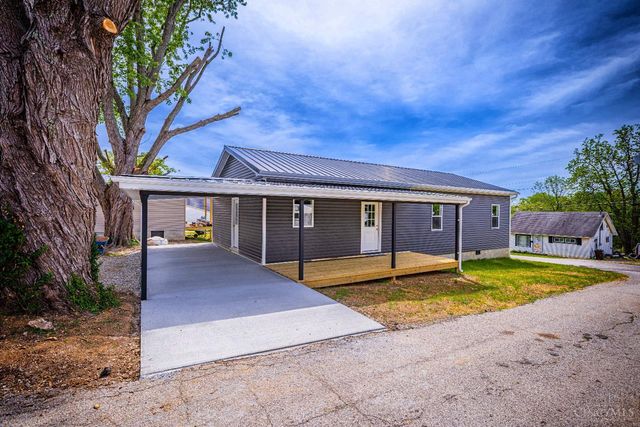 182 Walnut Street, Peebles, OH 45660