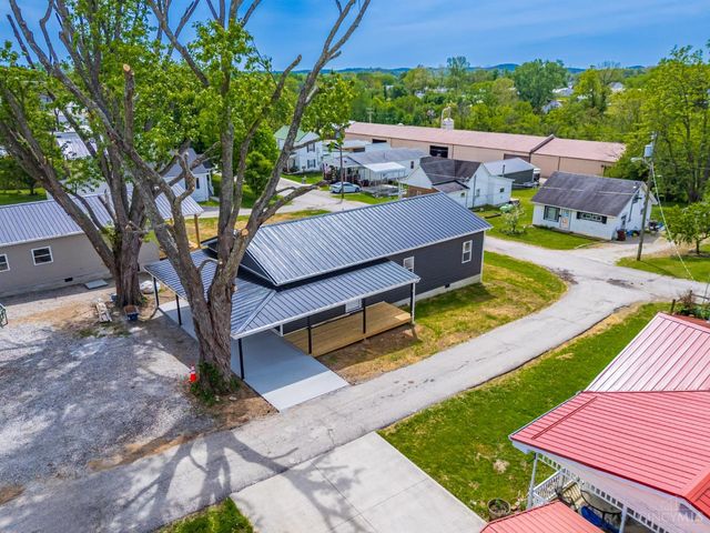 182 Walnut Street, Peebles, OH 45660