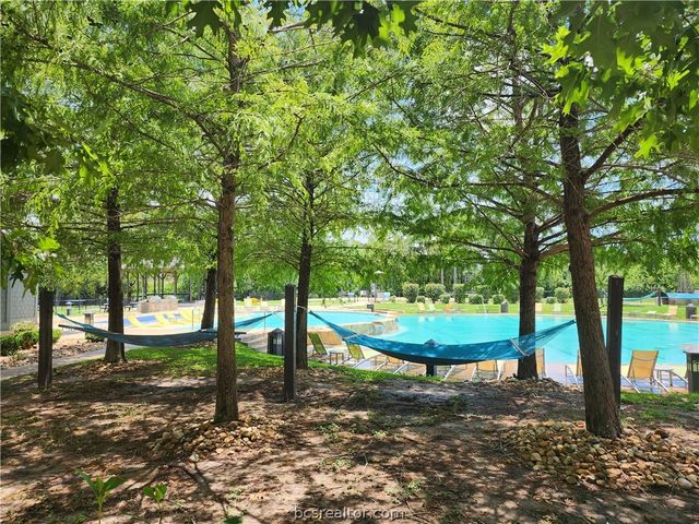 1725 Harvey Mitchell Parkway 1721, College Station, TX 77840