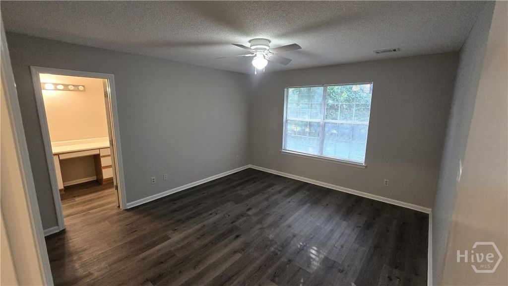 Image 11 of property listing at 122 Penn Station, Savannah, GA 31410