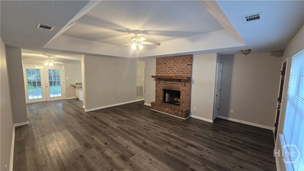Image 2 of property listing at 122 Penn Station, Savannah, GA 31410