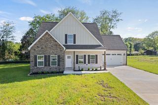 74 Summerset Dr, Winchester, TN 37398