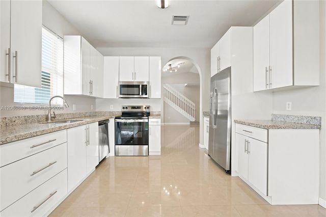 3710 NE 22nd Place 3710, Homestead, FL 33033