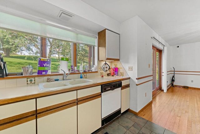 107 Kimball Avenue, Elroy, WI 53929