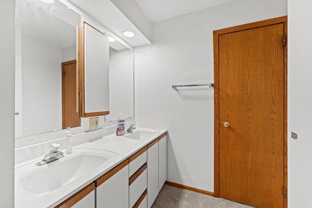 107 Kimball Avenue, Elroy, WI 53929