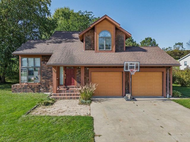 107 Kimball Avenue, Elroy, WI 53929