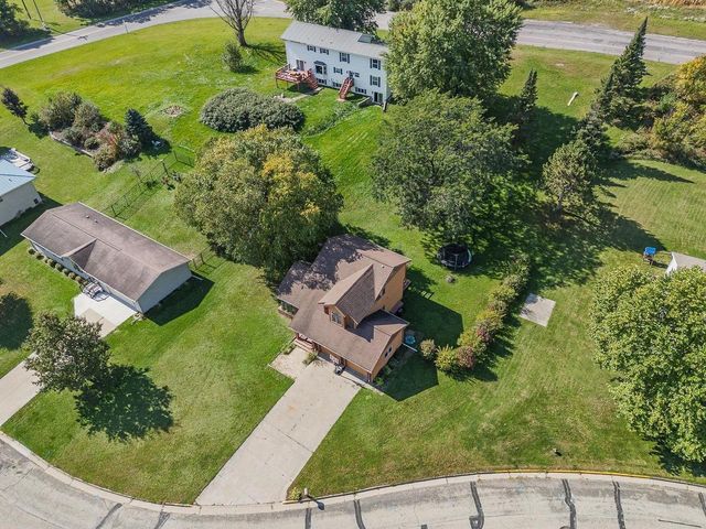 107 Kimball Avenue, Elroy, WI 53929