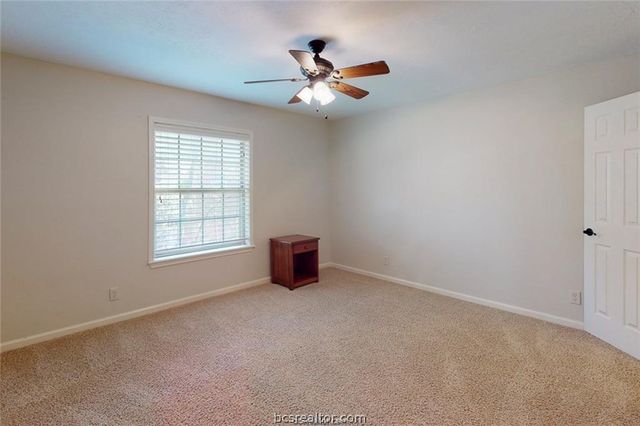 203 Chimney Hill Circle, College Station, TX 77840