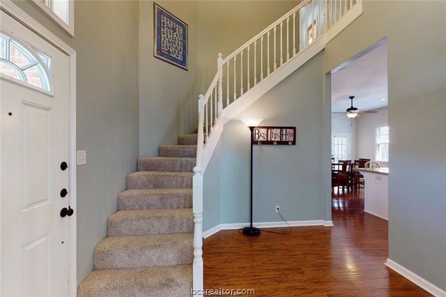 203 Chimney Hill Circle, College Station, TX 77840