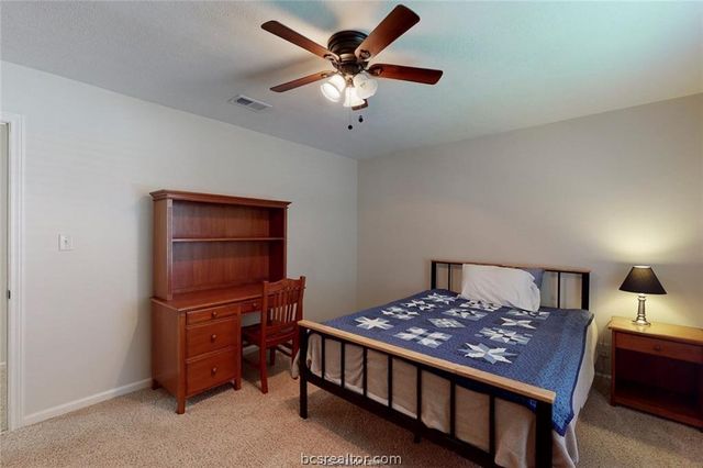 203 Chimney Hill Circle, College Station, TX 77840