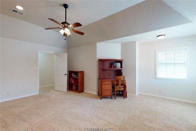 203 Chimney Hill Circle, College Station, TX 77840