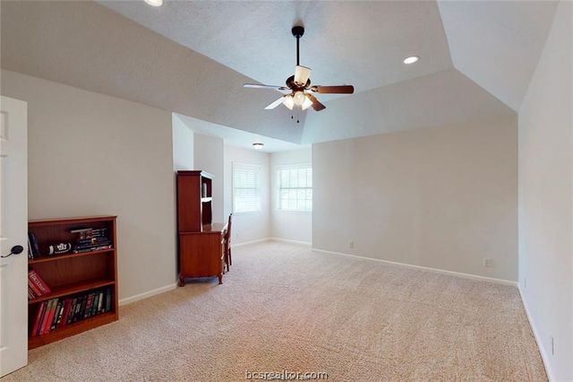 203 Chimney Hill Circle, College Station, TX 77840