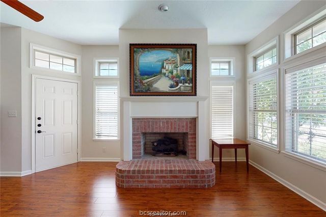 203 Chimney Hill Circle, College Station, TX 77840